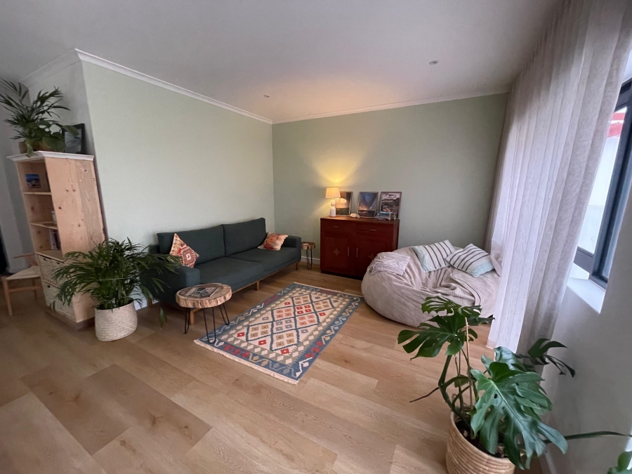 To Let 2 Bedroom Property for Rent in Capri Western Cape